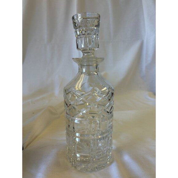 Vintage Cut Crystal Glass Decanter With Stopper 10.5" Tall Elegant Barware Home - Picture 1 of 2
